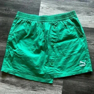 #19 Puma Skirt Green